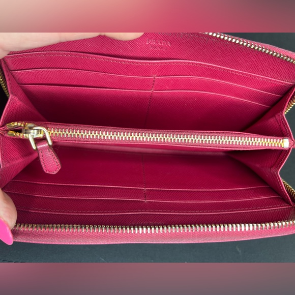 PRADA wallet - Picture 9 of 13